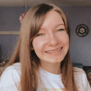 Meet your Posher, Abby